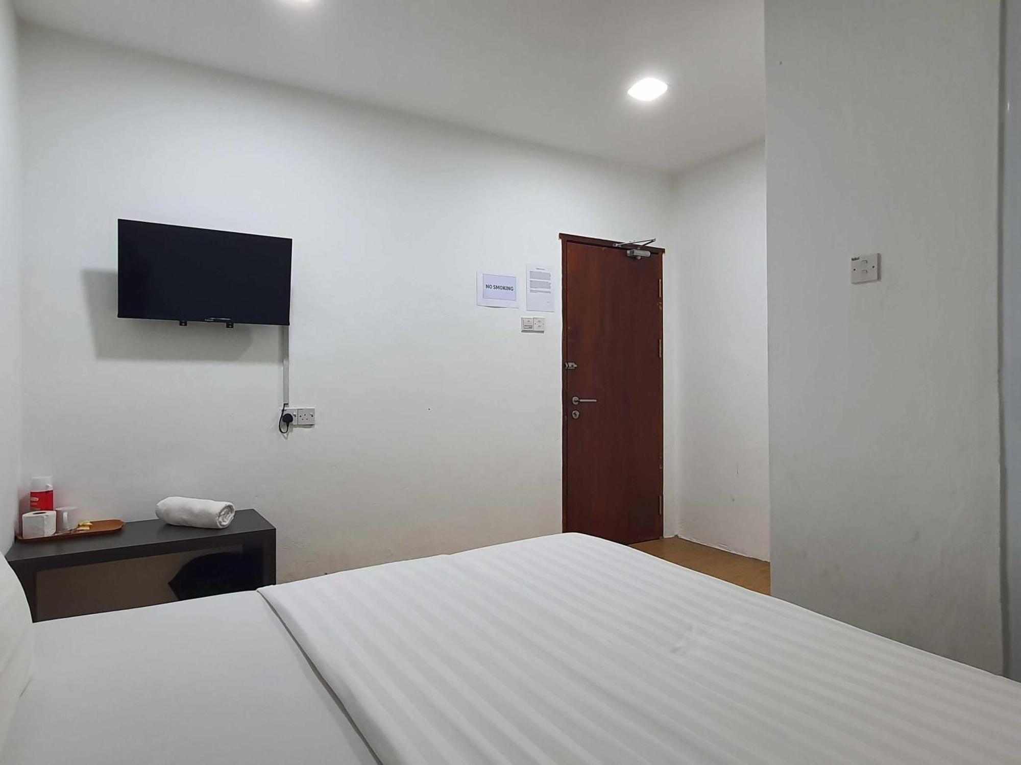 Oyo 91053 Signature Inn Miri Eksteriør billede