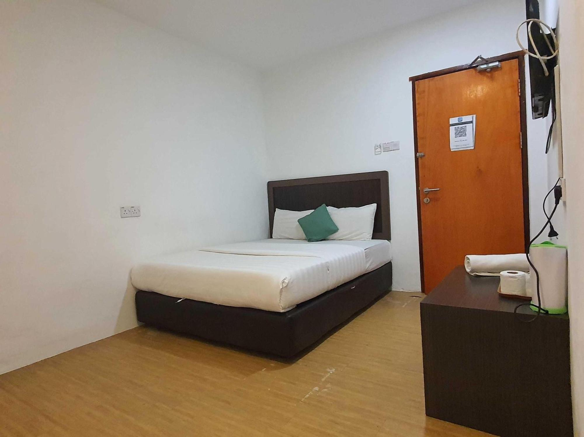Oyo 91053 Signature Inn Miri Eksteriør billede